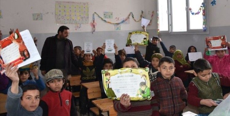 Suriye'nin kuzeyinde Kovid-19 tedbirleri nedeniyle eğitime verilen ara uzatıldı