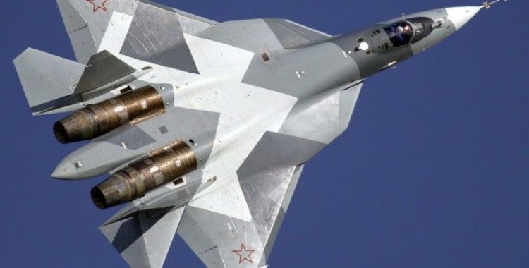 Rus uçaklarından  'Evde Kal' çağrısı