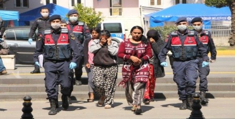 Otel şantiyesinden 15 bin liralık malzeme çalan kadınlar yakalandı