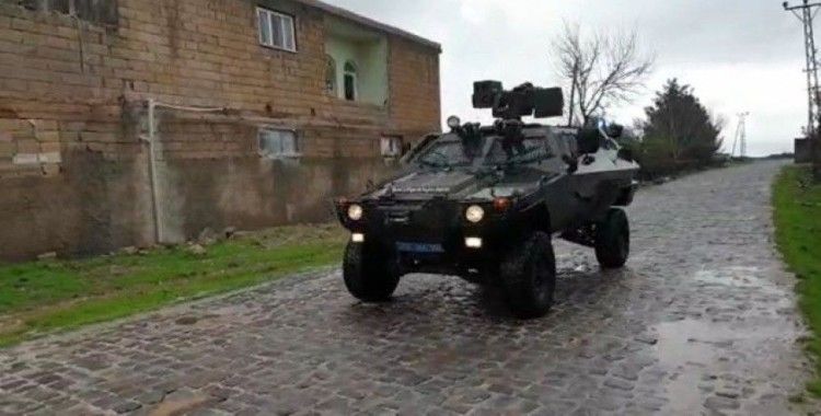 Viranşehir’de jandarma ve polis vatandaşları anonslarla ikaz ediyor