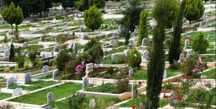 Diyarbakır'da mezarlık ziyaretleri yasaklandı
