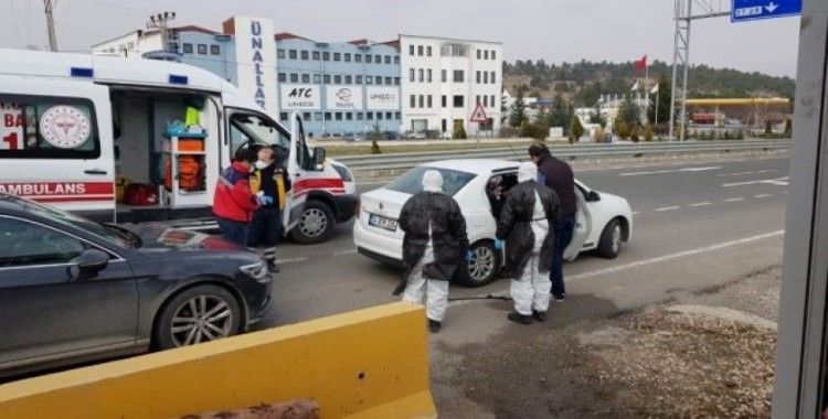 Yol kontrolünde koronavirüs şüphesi taşıyan bir kişi karantinaya alındı