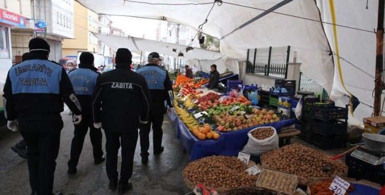 Ümraniye'de pazarların giriş çıkışları bariyerlerle ayrıldı