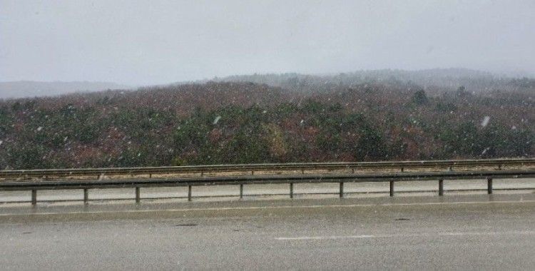 Kastamonu'da Nisan ayında kar sürprizi