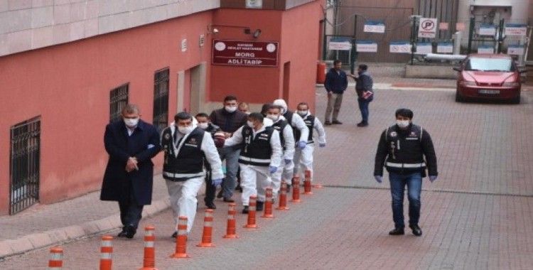 Kayseri'de silahlı suç örgütüne operasyonda gözaltına alınan 8 kişi adliyeye sevk edildi