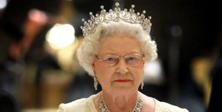 İngiliz basını Kraliçe Elizabeth'in tehlikede olduğunu duyurdu