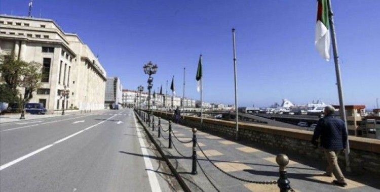 Cezayir'in tüm eyaletlerinde karantina uygulanacak