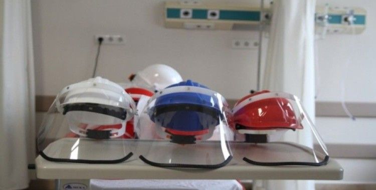 Trakya Üniversitesinde üretilen koruyucu maskelerin teslimatı başladı