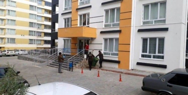 Kayseri'de 9 katlı bir bina karantinaya alındı