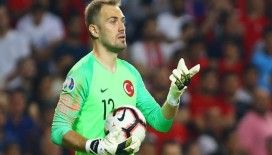 Mert Günok'tan 100 okula ikişer çift eldiven