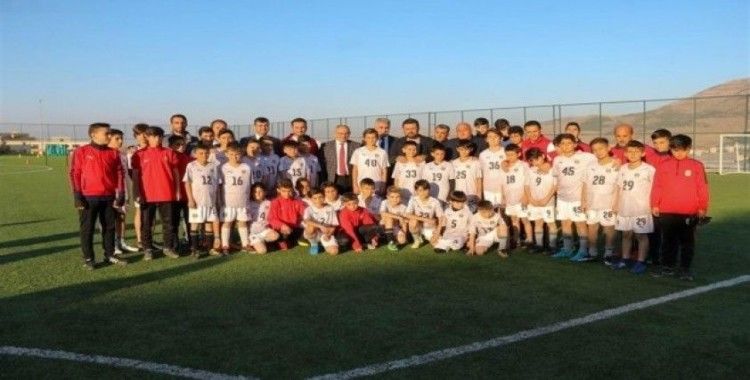 Bülent Uygun’dan Yerköspor Futbol Akademisi’ne övgü