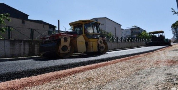 Osmangazi’de boş kalan yollar asfaltlanıyor