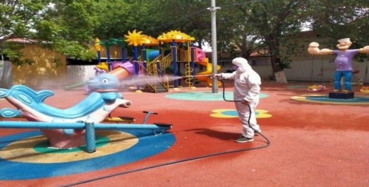 Manisa’nın parkları çocuklar için hazırlanıyor