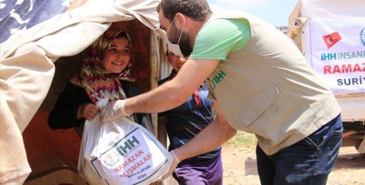 İHH'dan Afrin'de 3 bin 500 aileye gıda kolisi yardımı