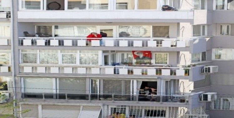 Balkonlar özgürlük simgesi haline geldi