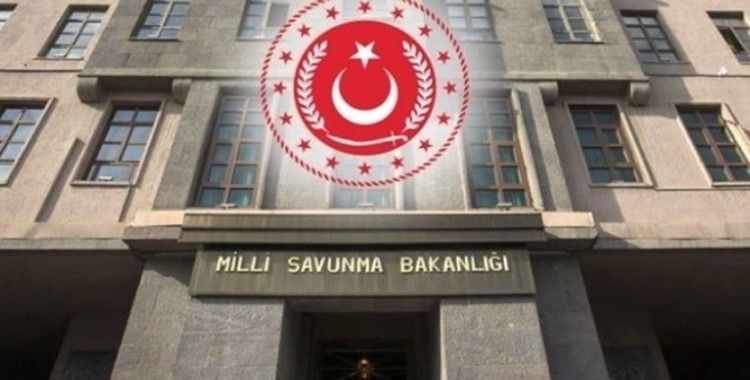 MSB: 'Çukurca'da terör örgütü PKK'ya ait mühimmat ve yaşam malzemeleri ele geçirildi'