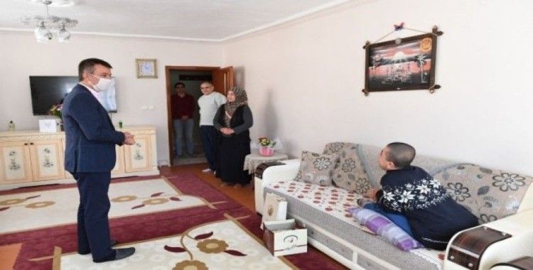 Başkan Balcı, engelli bireyleri evlerinde ziyaret etti