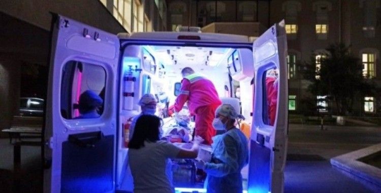 Addison hastalığı bulunan genç ambulans uçakla Türkiye'ye getirildi