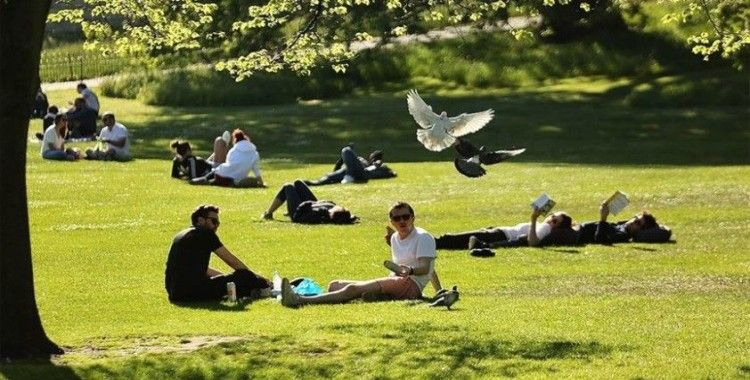 İngiltere'de normalleşmede ilk adım bugün atılıyor