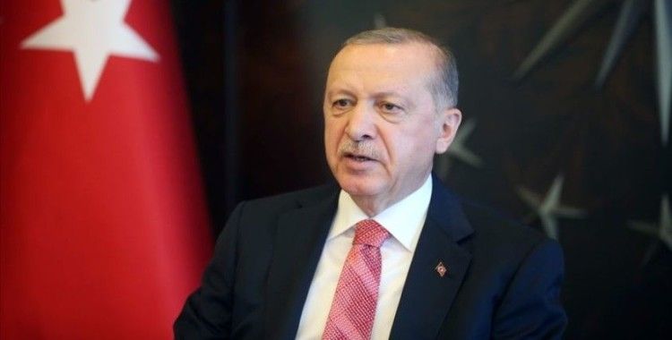 Cumhurbaşkanı Erdoğan, Milli Dayanışma Kampanyası'na yüzüğünü gönderen vatandaşla görüştü