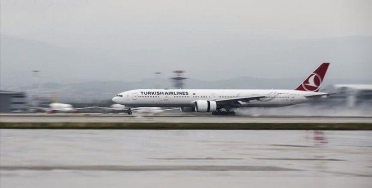 THY uçağı, 79 yolcusuyla New York'a hareket etti