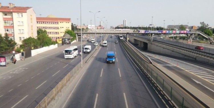 Sokağa çıkma kısıtlamasının üçüncü gününde İstanbul trafiğinde son durum