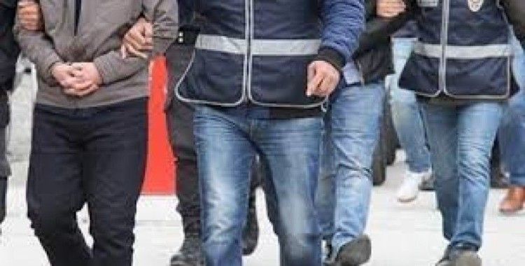 Antalya'da çeşitli suçlardan aranan 4 şahıs yakalandı