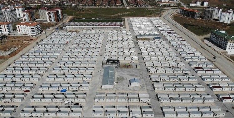 Depremzede bin 640 aile konteyner kentlere yerleşti