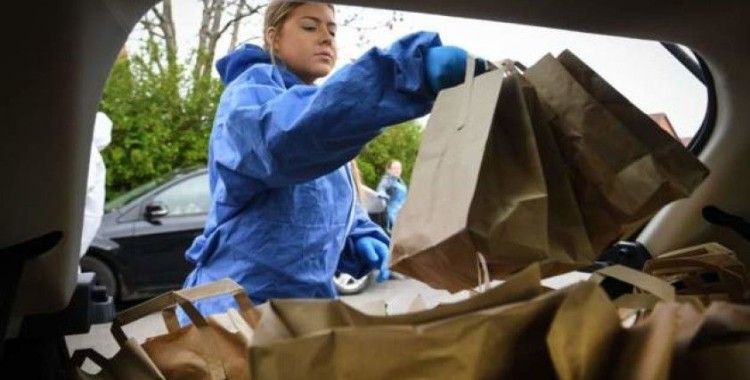 İskoçya'da dışarı çıkamadığı için evde beş gün aç kalan 94 yaşındaki kadın, yardım görevlileri tarafından bulundu