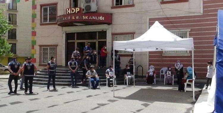 HDP önündeki ailelerin evlat nöbeti 272'nci gününde
