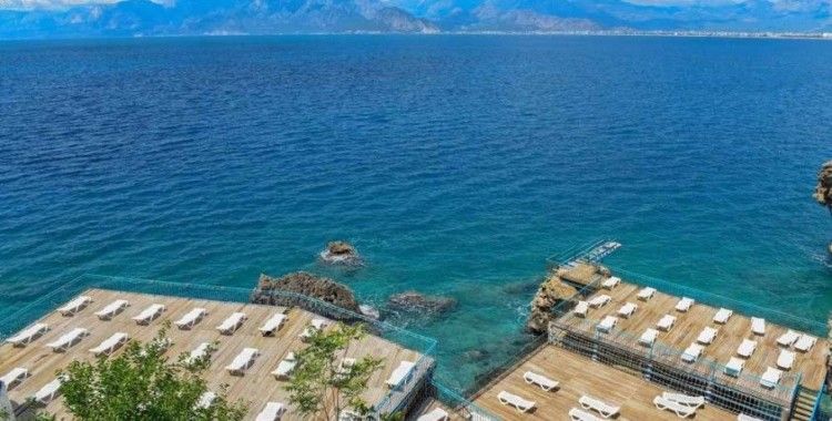 Antalya'da plaj ve kafeler açılıyor