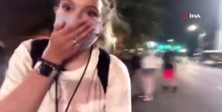 ABD'deki protestolarda muhabir kapkaça uğradı