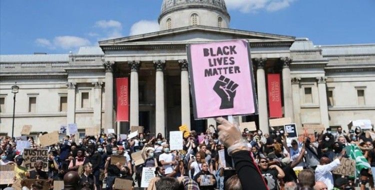 Londra'da, siyahi Amerikalı George Floyd'un ölümüne ilişkin gösteri