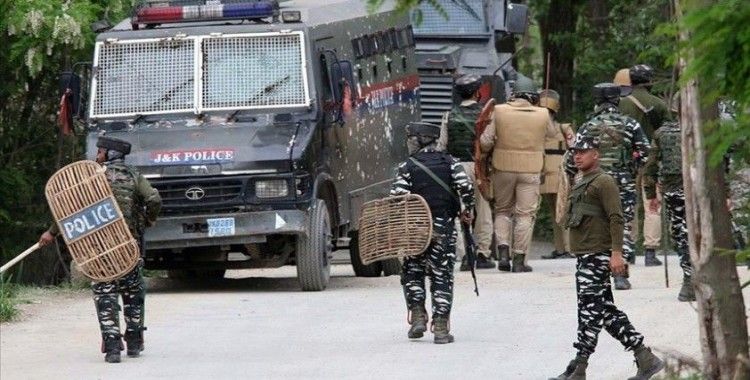 Cammu Keşmir'deki çatışmada 2 direnişçi öldü