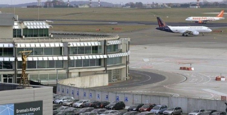 Brüksel Havalimanı'nda bütün yolcuların ateşi ölçülecek