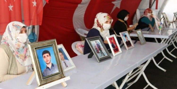 HDP önündeki ailelerin evlat nöbeti 278'inci gününde