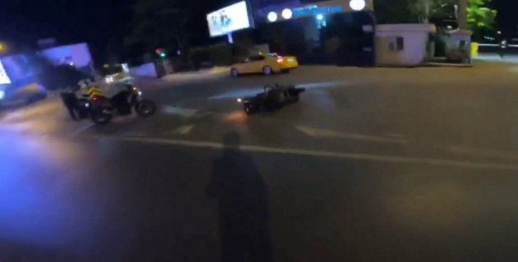 Şişli’de motosikletlinin takla attığı feci kaza kamerada