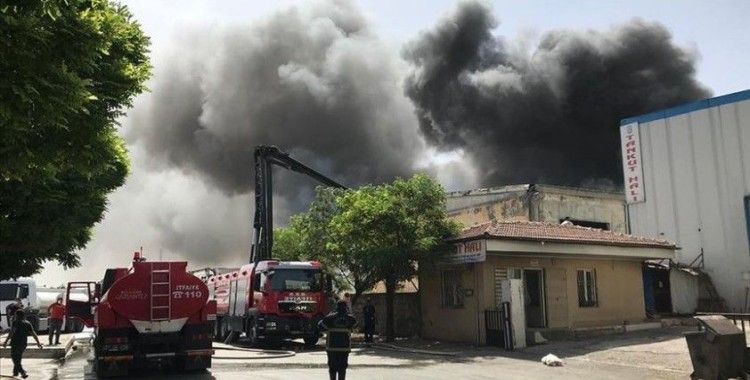 Gaziantep'te elyaf fabrikasında yangın