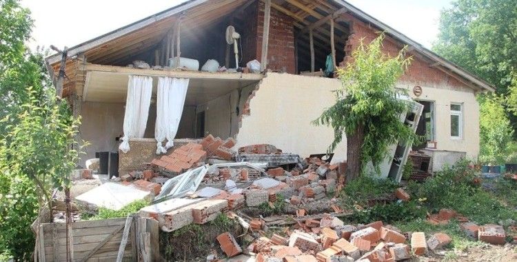 AFAD: 'Bingöl'de 271 artçı deprem meydana geldi'