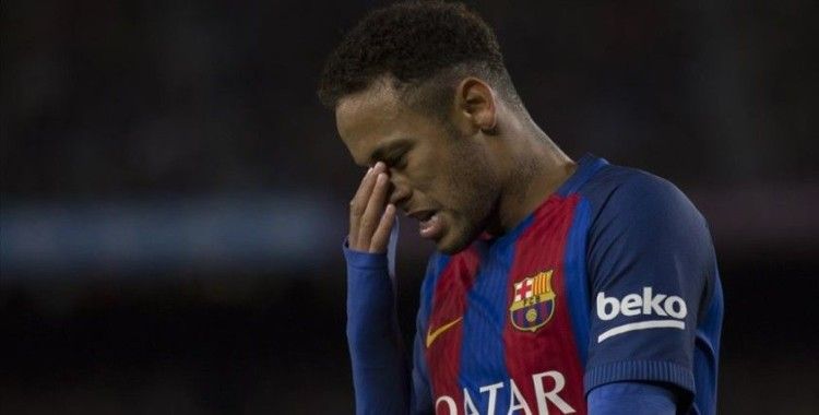 Neymar, Barcelona'ya 6,7 milyon avro ödeyecek