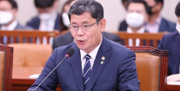 Güney Kore Birleşme Bakanı Kim istifa etti