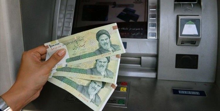 İran'da dolar ilk kez 19 bin tümeni aşarak tarihi rekorunu kırdı