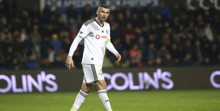Burak Yılmaz, Beşiktaş Kulübünün kongre üyesi oldu