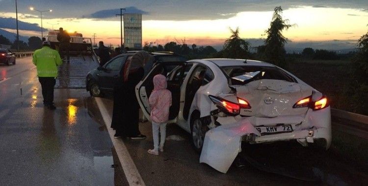 Bursa Ankara yolunda kaza: 4 yaralı
