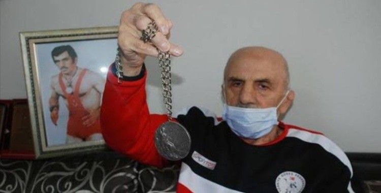 Eski milli güreşçi Vehbi Akdağ hayatını kaybetti