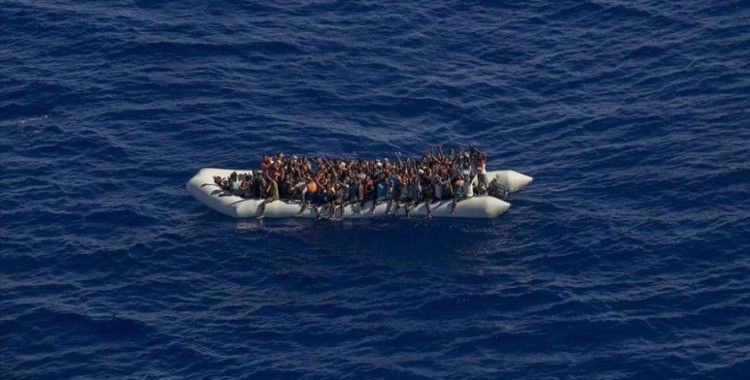 Akdeniz'de geçen hafta kurtarılan göçmenlerde Kovid-19 tespit edildi