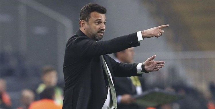 Teknik direktör Bülent Uygun Süper Lig'de 200. maçına çıkacak