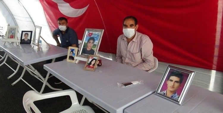 HDP önündeki ailelerin evlat nöbeti 298'inci gününde