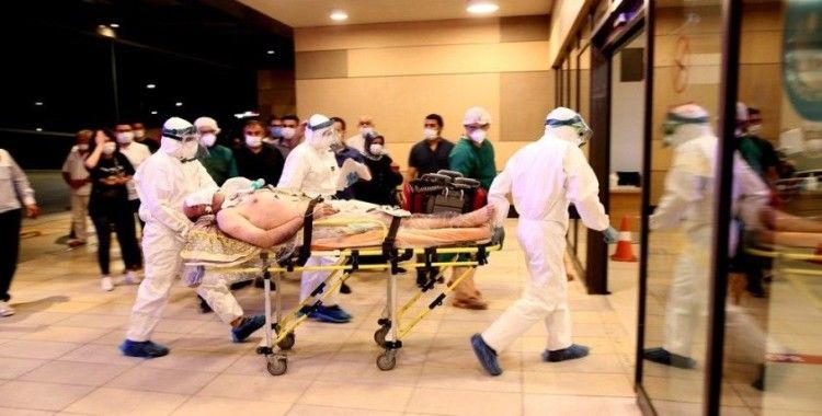 Rusya'dan gelen 2 Türk Bursa Şehir Hastanesi'nde tedavi altına alındı