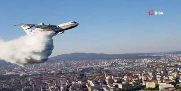 Amfibik yangın söndürme uçağı İstanbul'da ilk kez kullanıldı